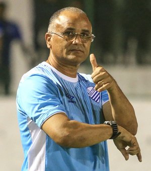 Josué Teixeira deixa comando do Remo; Oliveira Canindé é o novo técnico