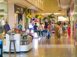 Arapiraca Shopping celebra uma década de sucesso com festa no empreendimento