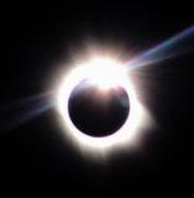 Eclipse solar de hoje, conhecido como Anel de Fogo, será visível no Brasil