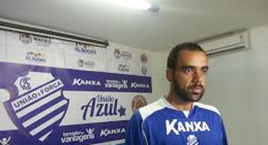 De Primeira: Daniel Costa já está em Maceió e será apresentado nas próximas horas no CSA