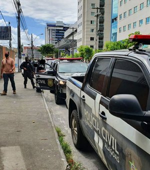 Operação prende grupo que aplicava golpes em idosos na capital
