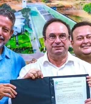 Arthur Lira garante investimentos e ruas do bairro Canafístula vão ganhar pavimentação e drenagem