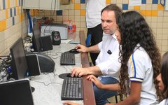 Secretário Luciano Barbrsa entrega Laboratórios de Informática em oito escolas de Arapiraca