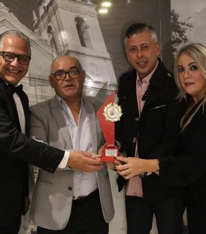 Apresentador arapiraquense Vytor Ferro vence Prêmio Camões pela 3ª vez seguida