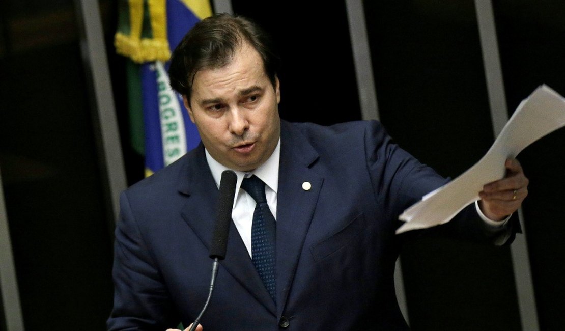 Rodrigo Maia se defende: denúncias de corrupção são absurdas