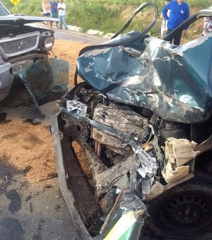 Colisão entre dois carros deixa ferido em Girau do Ponciano