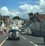 Falha em semáforo dificulta trânsito na Ladeira dos Martírios, em Maceió