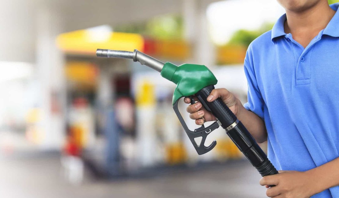 Durante um mês, média de preços da gasolina fica em R$ 5,63 em Maceió