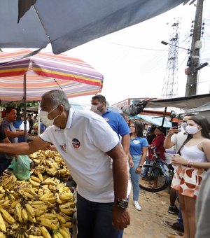 Tarcizo Freire, e seu vice Dr. Nelson Brandão, recebem apoio da população durante carreata