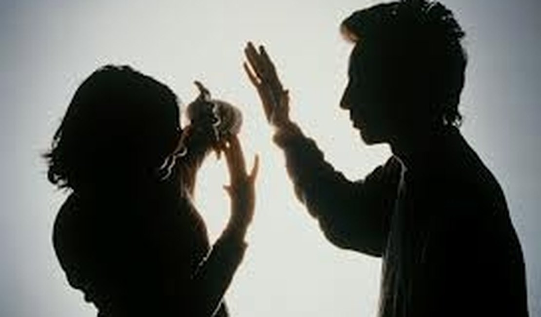 Mulher é agredida pelo marido após discussão