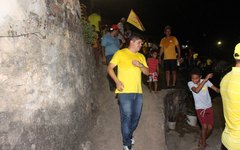 David Pedrosa faz visita aos moradores da rua do Sol