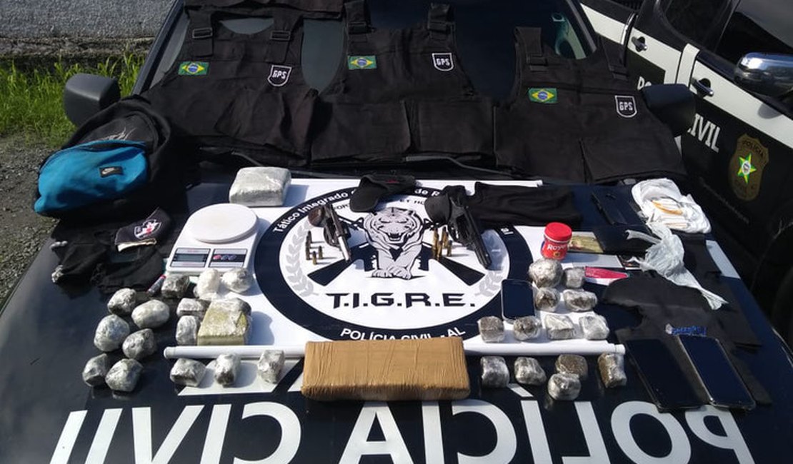 Polícia Civil prende dupla acusada de tráfico de drogas e roubos