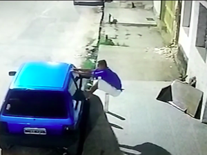 Homem é flagrado tentando arrombar carro no bairro de Ponta Grossa