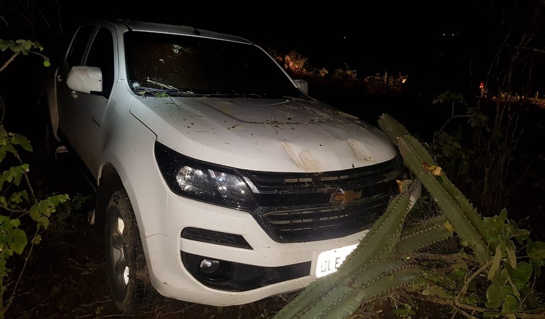 Carro de prefeito de Ouro Branco é metralhado por criminosos