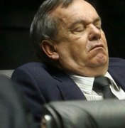 O Globo posta foto de deputado dormindo em sessão e diz que é Ronaldo Lessa