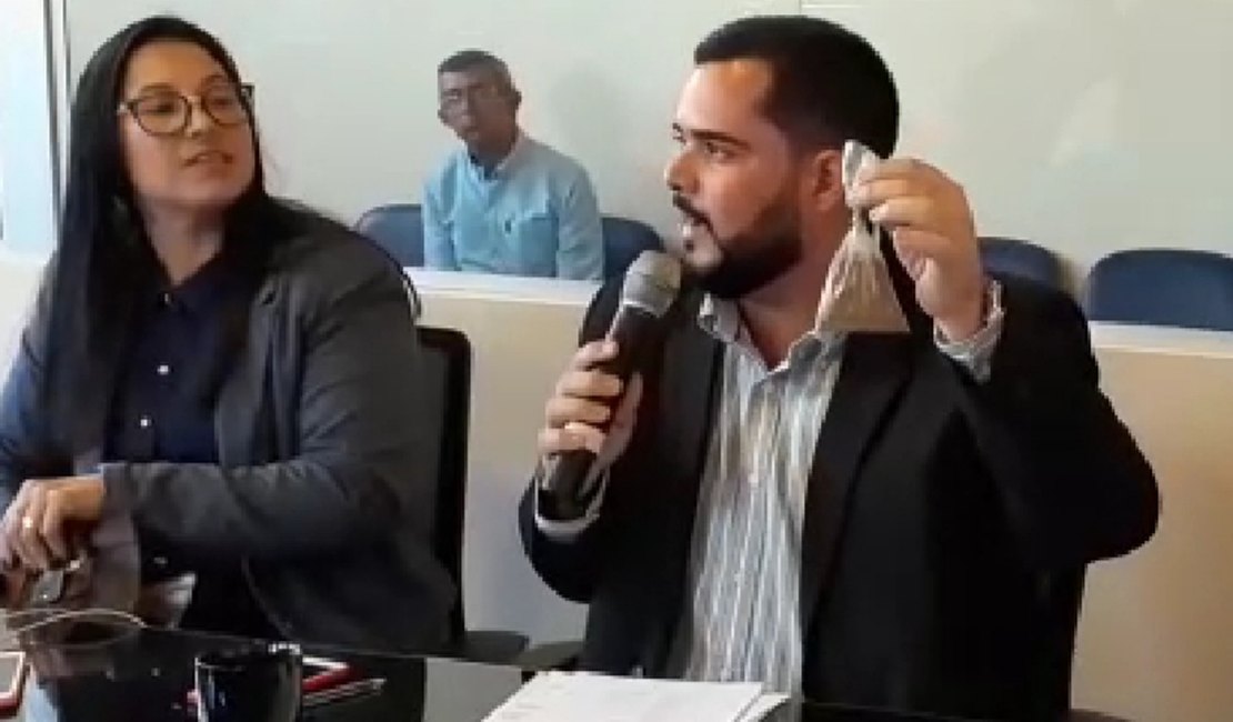 Vereador denuncia compra de R$ 131 mil em cominho pela Prefeitura de Marechal 
