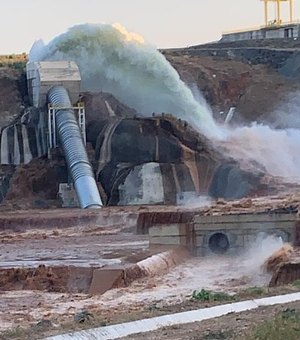 2 mil pessoas são retiradas no entorno da barragem no Ceará após rompimento