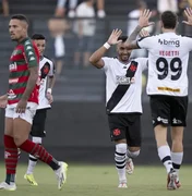 Payet brilha em retorno, e Vasco goleia a Portuguesa para ir às semifinais do Carioca