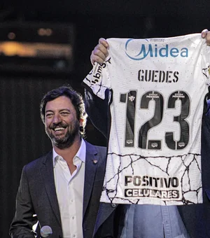 Roger Guedes explica escolha pelo número 123 no Corinthians e promete: 'Podem esperar muita raça'