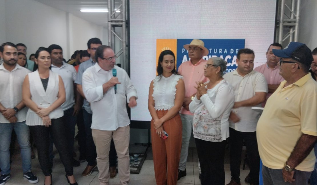 Luciano Barbosa entrega nova sede do CEAF e anuncia outras melhorias na Saúde de Arapiraca