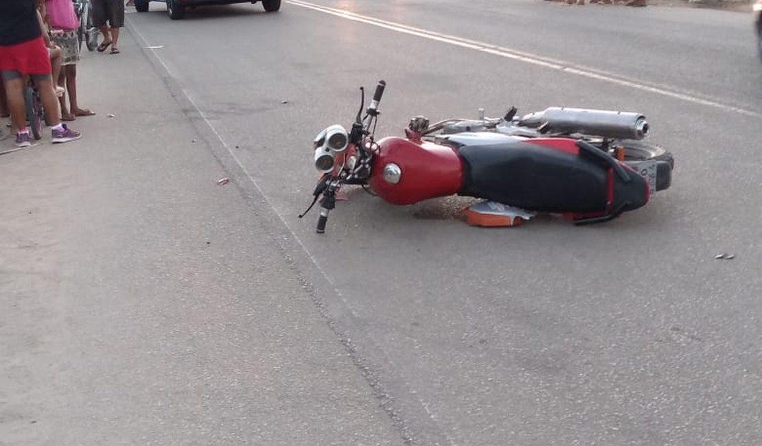 Colisão entre carro e moto deixa jovem morto em Porto Calvo