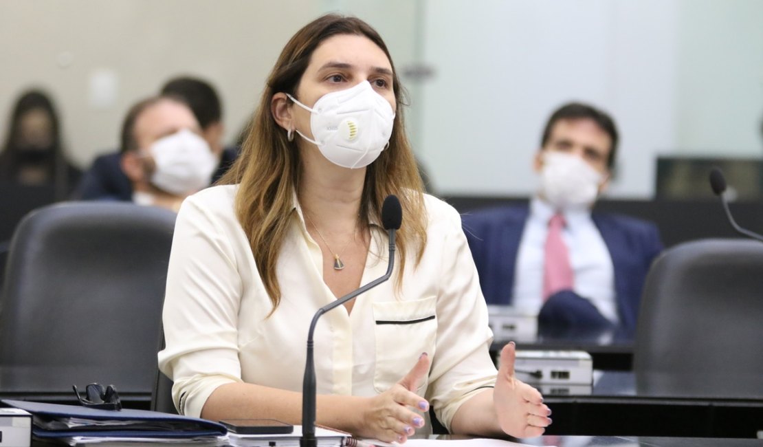 Deputada Jó Pereira cobra dados para subsidiar reajuste de servidores