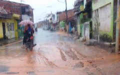 Ruas de Maragogi foram invadidas por águas da chuva
