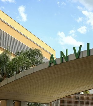 Por unanimidade, Anvisa aprova uso emergencial de coquetel contra a Covid-19