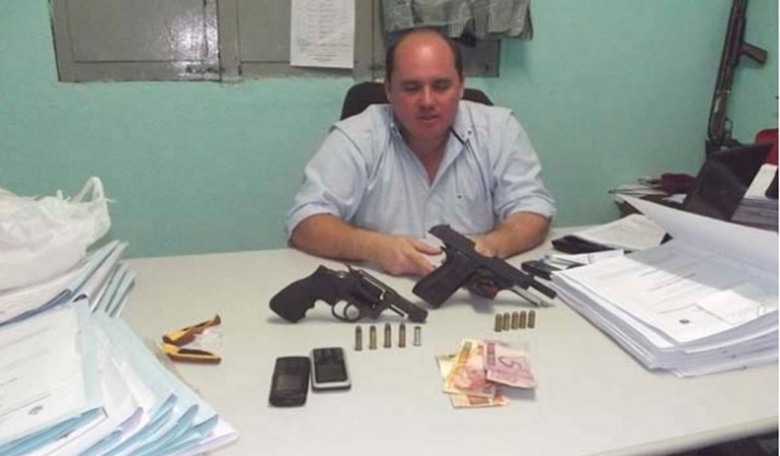 PC apreende menores, armas, dinheiro e drogas em Murici