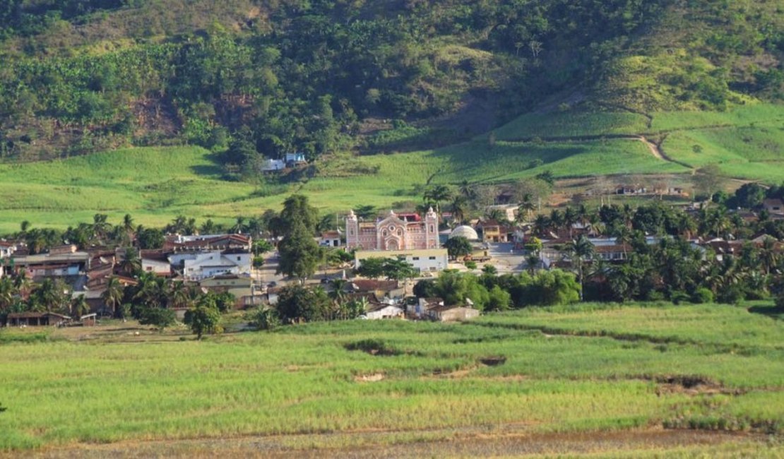 Homem é encontrado morto dentro de residência em Colônia Leopoldina