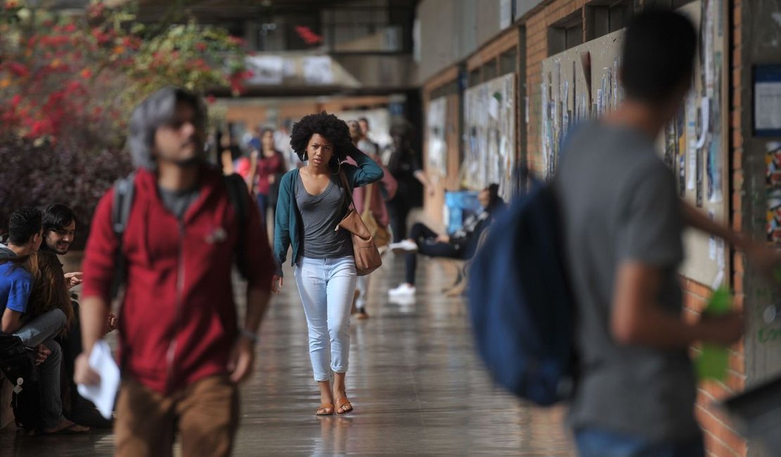 MEC anuncia regras para o Fies do segundo semestre de 2021