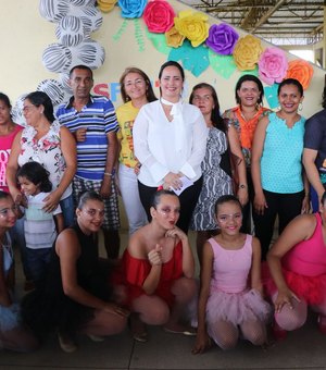Fabiana Pessoa participa da solenidade encerramento do ano letivo do CAS
