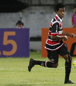 Palmeiras acerta contratação do atacante Keno, destaque do Santa Cruz