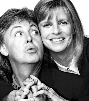 Paul McCartney diz ter chorado por um ano quando sua esposa morreu