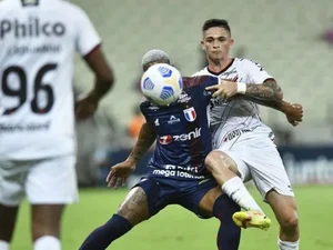 Fortaleza bate o Athletico-PR e assume a vice-liderança do Brasileirão