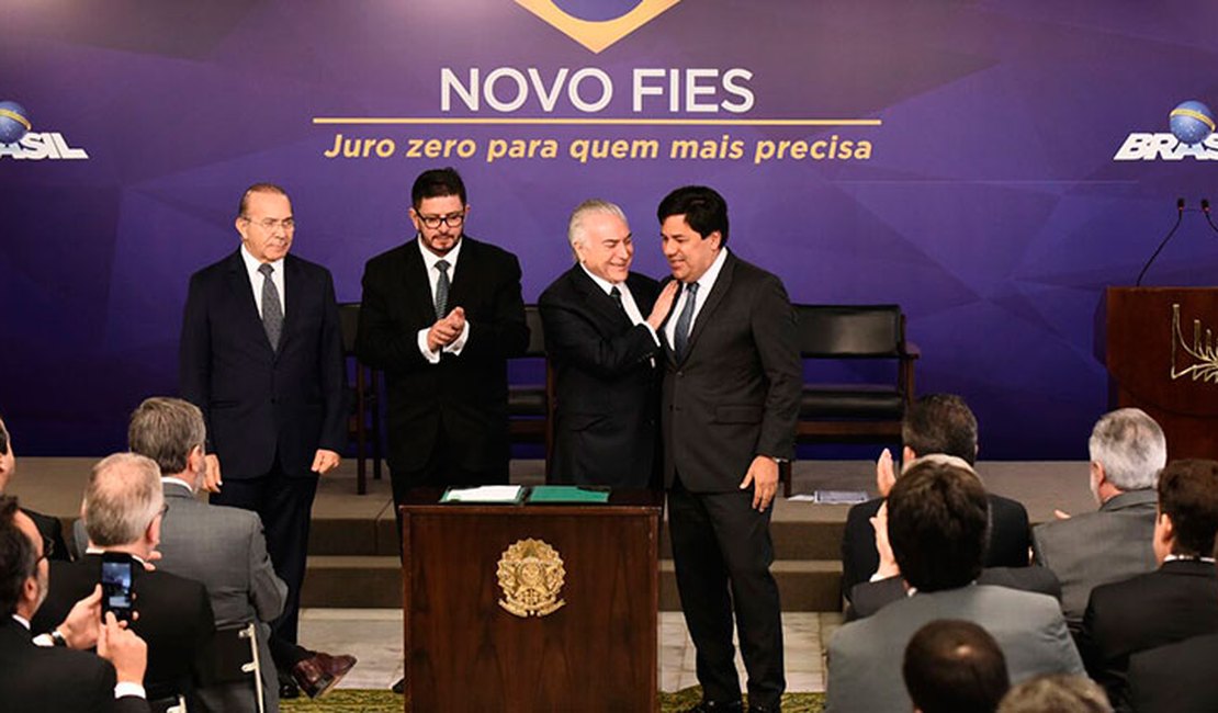 MEC aumenta teto de financiamento de mensalidades pelo Fies