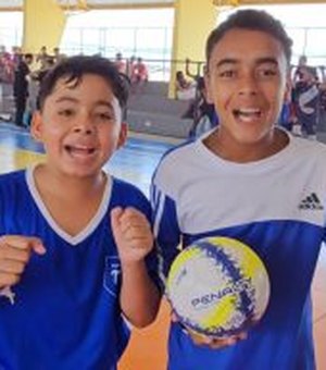 Arapiraca valoriza a juventude com a entrega de 15 ginásios, quadras e campos de futebol society
