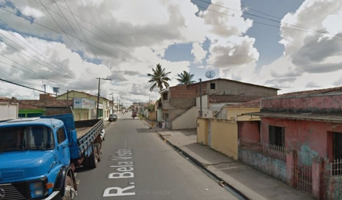 Dupla leva R$3 mil de idoso durante assalto em Arapiraca