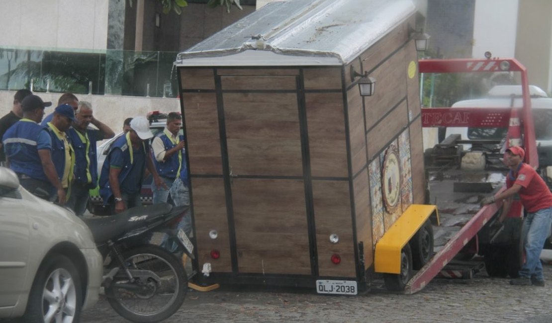 Secretaria alerta donos de food trucks para regularizar situação