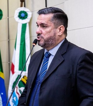 Leonardo Dias lamenta decisão da Justiça que atende o Governo Federal e suspende medicação da pequena Maria Helena