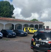 Operação policial efetua quatro prisões por tráfico e apreende cinco quilos de maconha e cocaína em Arapiraca