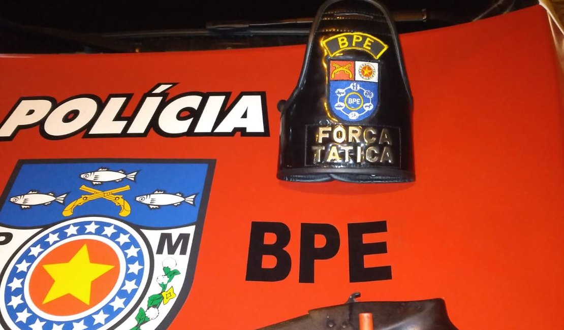 Polícia apreende espingarda na Grota do Moreira, no Jacintinho