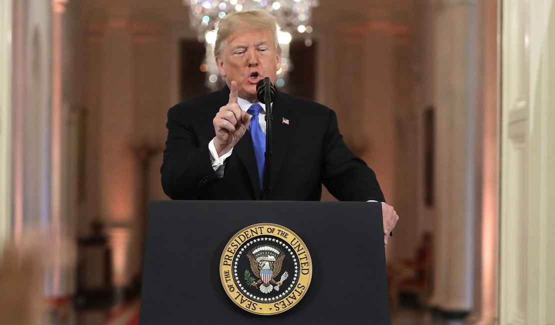 Trump diz que vai retomar tarifas de aço e alumínio do Brasil e da Argentina