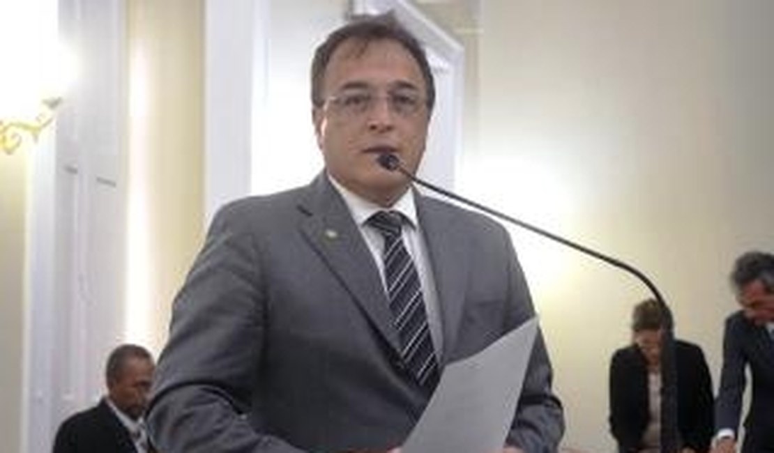 Cassação do mandato de prefeito e vice de Junqueiro beneficiaria deputado Galba Novaes 