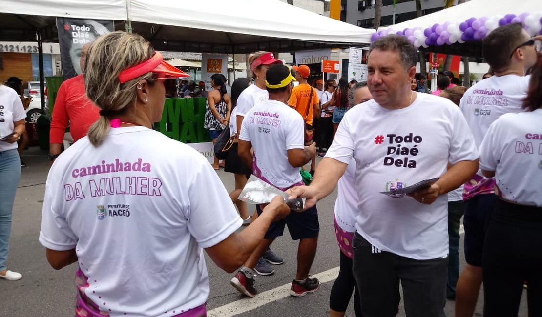 MP e parceiros promovem campanha #TodoDiaéDela na orla de Maceió