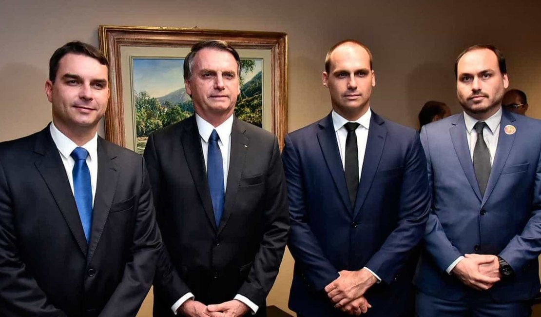 Relatório aponta que família Bolsonaro lidera ranking de ataque à imprensa em 2020