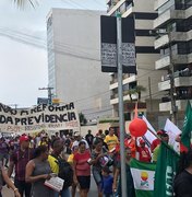 1º de maio: movimentos sociais fazem protesto contra reforma da previdência 