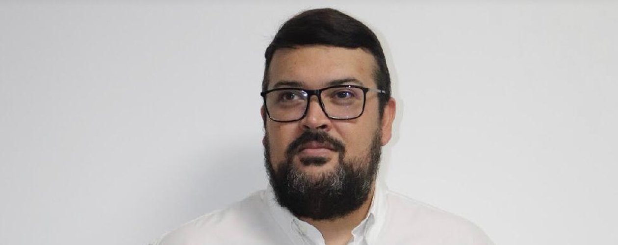 Hector Martins usa redes sociais para cobrar mudança de postura do executivo e do legislativo arapiraquense