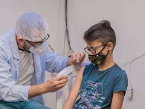 Prefeitura inicia vacinação contra a dengue nesta segunda em Maceió