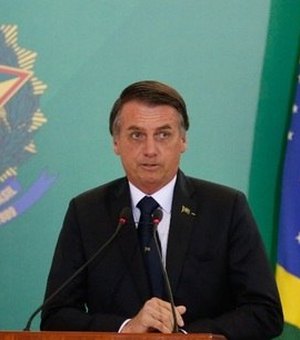 Bolsonaro convoca reunião extraordinária para discutir sobre as rachaduras no Pinheiro